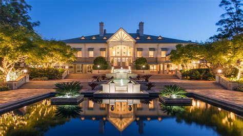 queens land hotel|Queensland Hotel & Lodge .